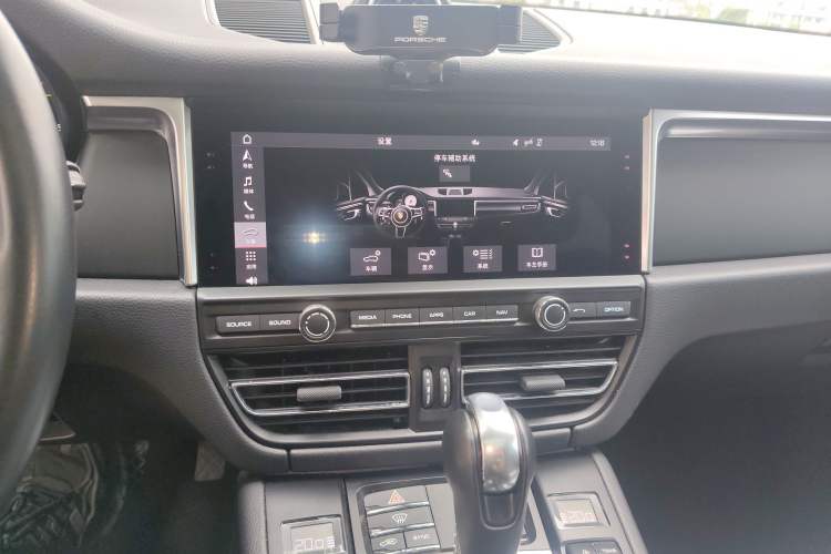 Used Porsche Macan 2018 Macan 2.0T Audio And AC Panel