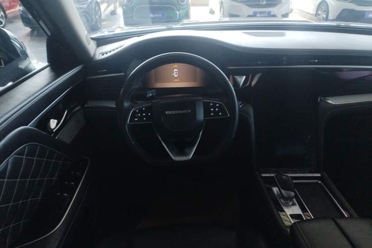 Used Venucia Star 2020 260T Automatic 48V Mild Hybrid Turbocharged Starry Edition
