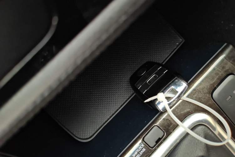 Used Kia K5 2014 2.0L Automatic LUXURY Vehicle Key