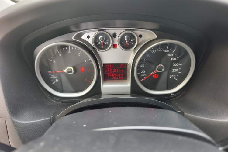 Used Ford Focus 2013 Hatchback Classic 1.8L Manual Base Model Odometer Close Up