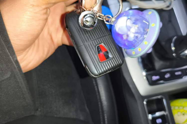 Used Roewe RX5 New Energy 2017 eRX5 50T Hybrid Connected Prestige Flagship Edition Vehicle Key