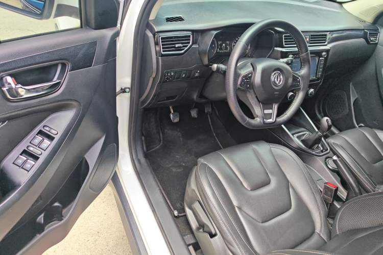 Used Dongfeng Fengon 580 2016 1.8L Manual Comfort Model Driver Seat