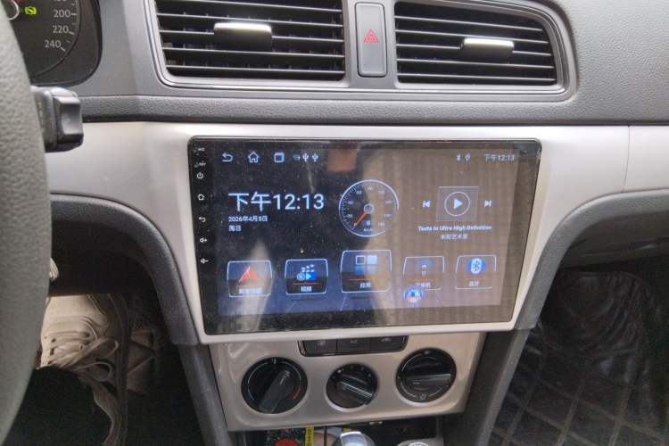 Used Volkswagen Gran Lavida 2013 1.6L Automatic Fashion Model Audio And AC Panel