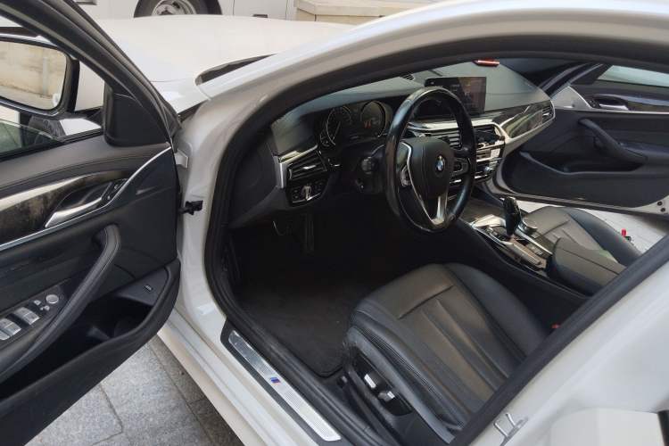 Used BMW 5 Series 2018 525Li M Sport Package
