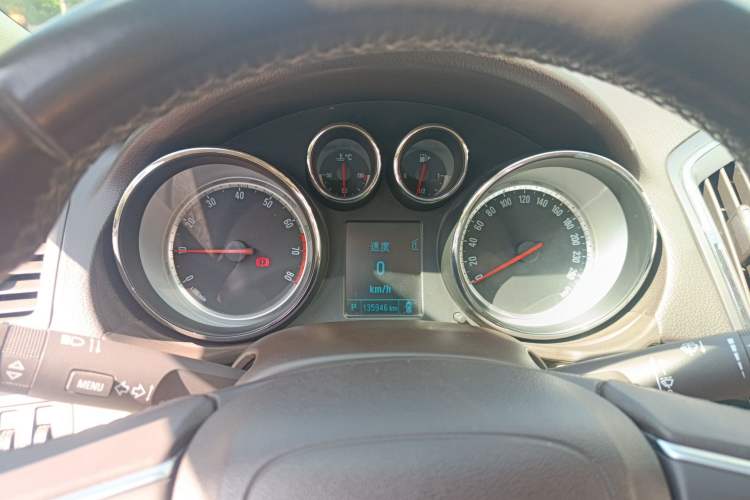 Used Buick Regal 2014 2.0L Leading Fashion Edition