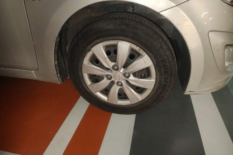 Used Hyundai Verna (older generation) 2010 Sedan 1.4L Automatic Comfort Model GS
