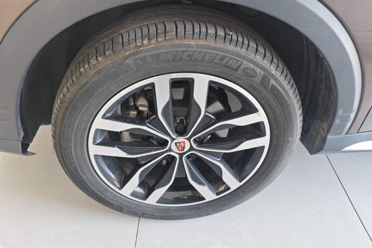 Used Roewe RX5 2016 20T Two-Wheel Drive Automatic Internet Smart Edition Left Front Wheel Hub