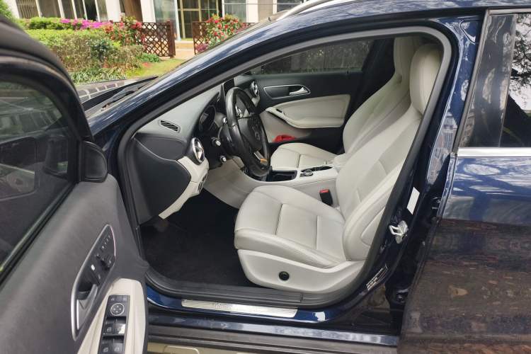 Used Mercedes-Benz GLA 2016 GLA 200 Fashion Model Driver Seat