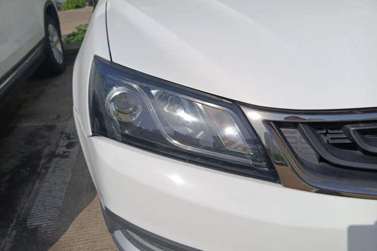 Used Geely Auto Emgrand 2017 Hatchback RS Million Edition 1.5L Manual Upward Version
