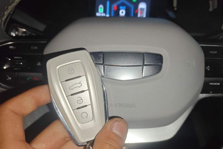 Used Geometry A 2019 High-Value Standard Range Cube Edition
