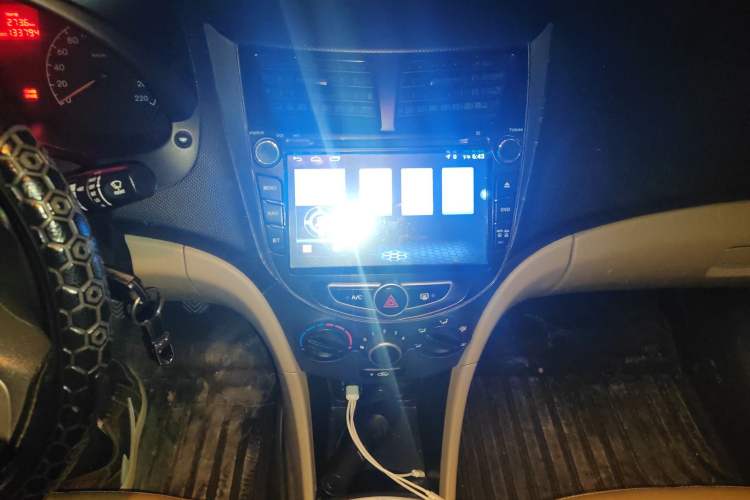 Used Hyundai Verna (older generation) 2016 1.4L Manual Smart GLS Trim