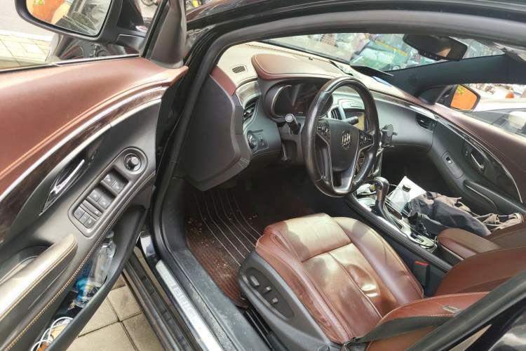 Used Buick LaCrosse 2013 2.4L SIDI Luxury Comfort Edition Driver Seat