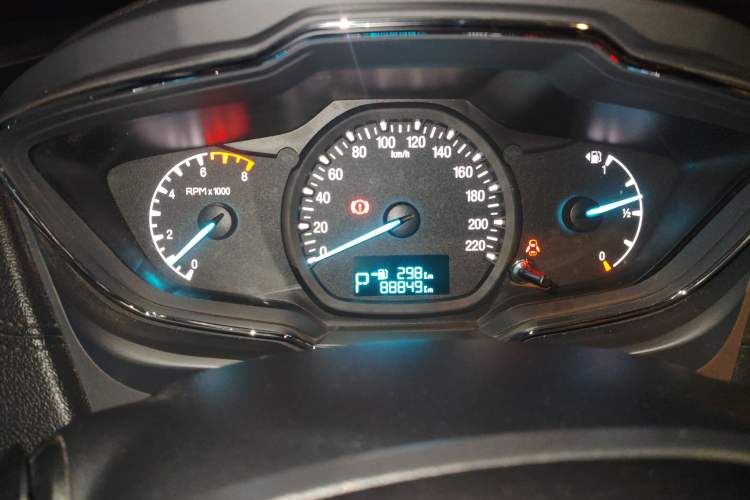 Used Ford Escort 2015 1.5L Automatic Fashion Model
