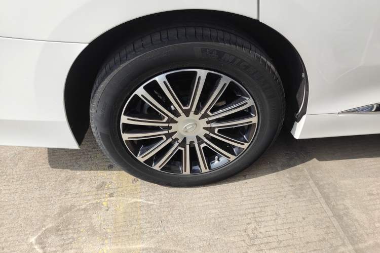 Used GAC Trumpchi M8 2023 Lingxiu Series 390T Prestige Edition Exterior 5