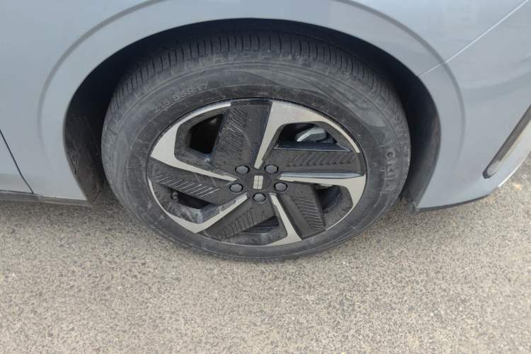 Used Geely Galaxy L6 2023 60km PLUS
