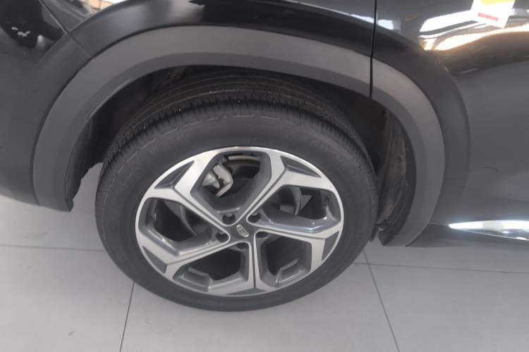 Used Geely Auto Monjaro L 2024 2.0TD High-Power Automatic Two-Wheel Drive Yunqi Version