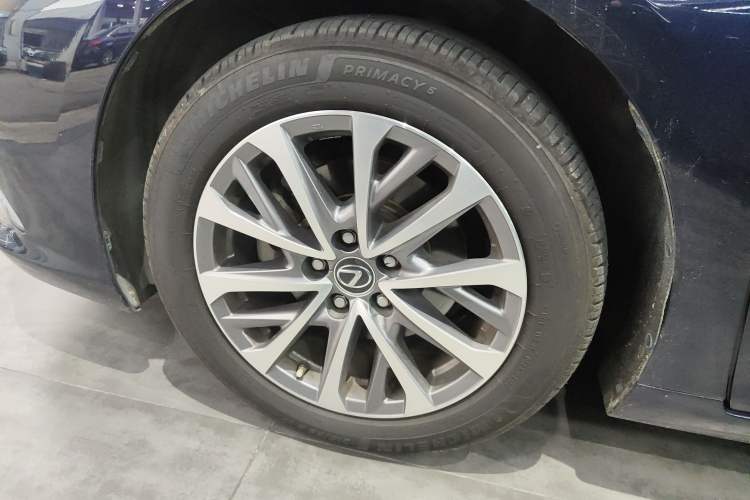 Used Lexus ES 2021 200 Excellence Edition
