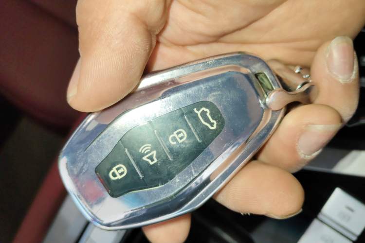 Used JETOUR X70 2024 1.5T Manual Glory Edition 5 Seats Vehicle Key