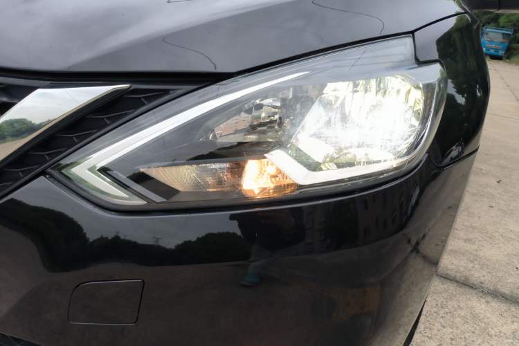 Used Nissan Sylphy 2022 Revised Version Classic 1.6XL CVT Luxury Edition Left Front Headlight