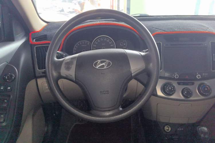 Used Hyundai Celesta 2011 1.6L Manual Comfort Edition Steering Wheel