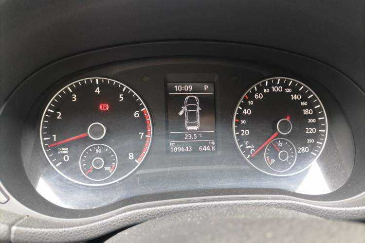 Used Volkswagen Passat 2014 1.8TSI DSG Prestige Edition Instrument Cluster