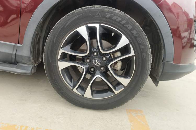 Used Soueast DX7 2015 1.5T Automatic Luxury Model Right Front Wheel Hub