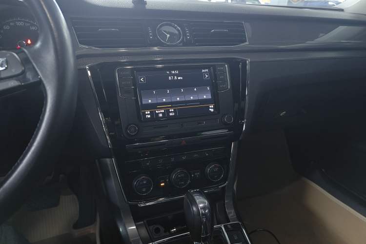 Used Volkswagen Passat 2017 280TSI DSG Luxury Edition