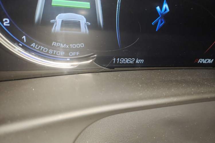 Used Cadillac CT6 2017 28T Luxury Model Odometer Close Up