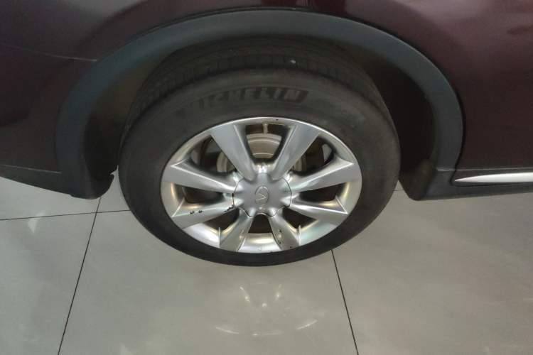 Used Infiniti QX50 2015 2.5L Enjoyment Edition Right Rear Wheel Hub