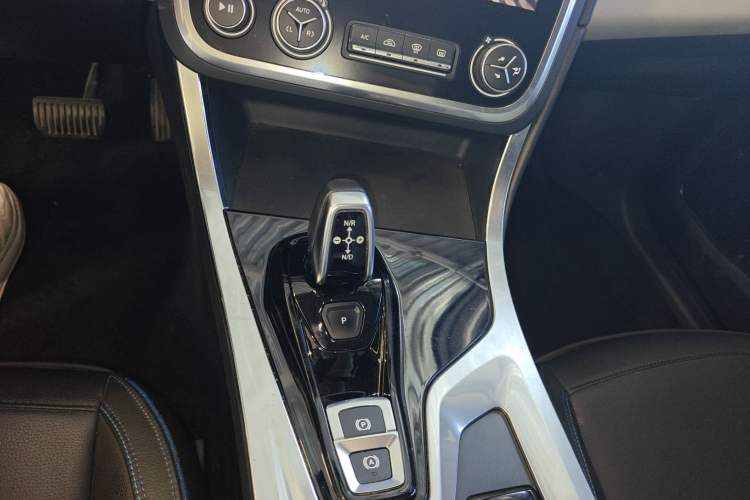 Used Lynk & Co 01 2017 2.0T Two-Wheel Drive Zhaopu Version