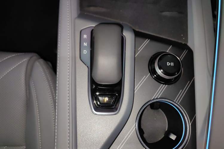 Used Zeekr 001 2025 YOU Edition 100 kWh All-Wheel Drive
