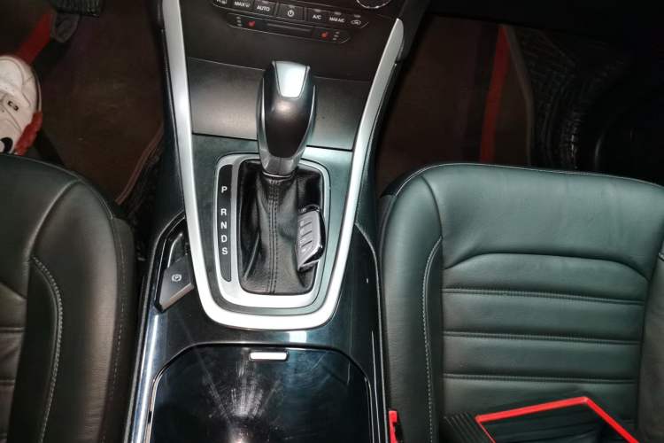 Used Ford Edge 2017 EcoBoost 245 Two-Drive Platinum Edition 5 Seats