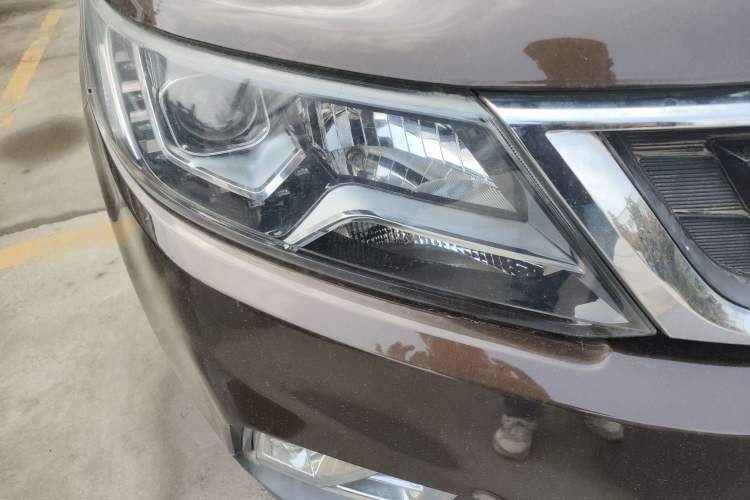 Used Geely Auto Vision X6 2016 1.3T CVT Flagship Model
