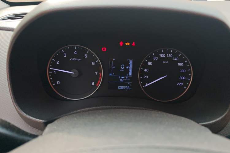 Used Hyundai ix25 2015 1.6L Manual Two-Wheel Drive Fashionable GS Model Instrument Cluster