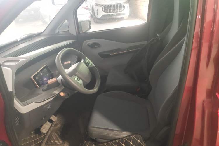 Used Baojun E200 2019 250KM Smart Drive Edition
