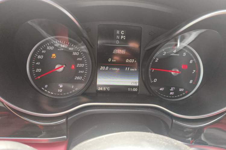 Used Mercedes-Benz V-Class 2018 V 260 Avantgarde Edition China VI Odometer Close Up