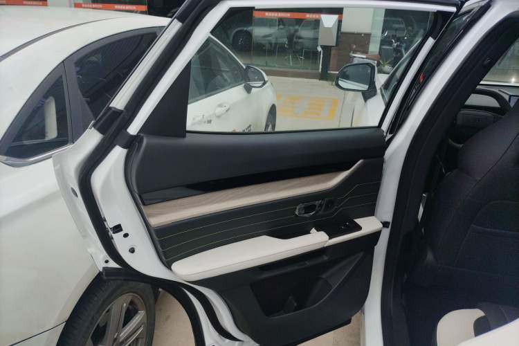 Used JETOUR Shanhai L6 2024 1.5TD DHT MAX