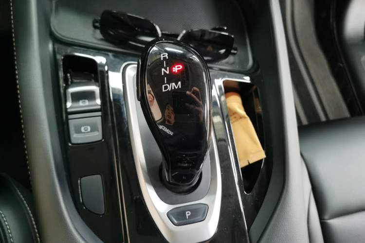 Used Haval F7x 2021 1.5T Two-Wheel Drive Smart & Trendy Edition Gear Lever