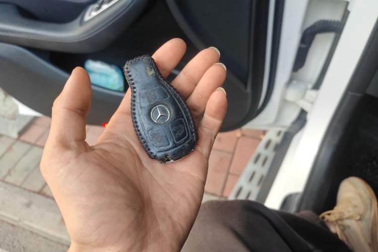 Used Mercedes-Benz GLC 2017 GLC 260 4MATIC Luxury Model
