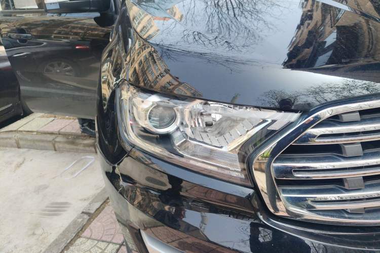 Used Ford Everest 2019 2.0T Gasoline Automatic 4x4 Luxury Edition 5 Seats Right Front Headlight