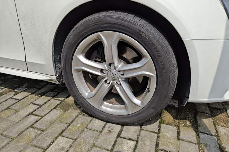 Used Audi A4L 2011 2.0 TFSI Standard Model
