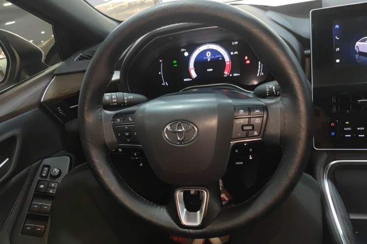 Used Toyota Avalon 2024 2.0L Ambition Edition
