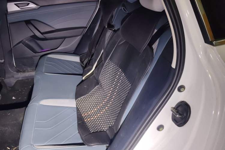 Used Volkswagen Tharu 2023 300TSI Two-Wheel-Drive Moonlight Edition
