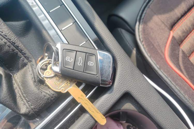 Used Volkswagen Magotan 2019 330TSI DSG Leading Edition China V Standard