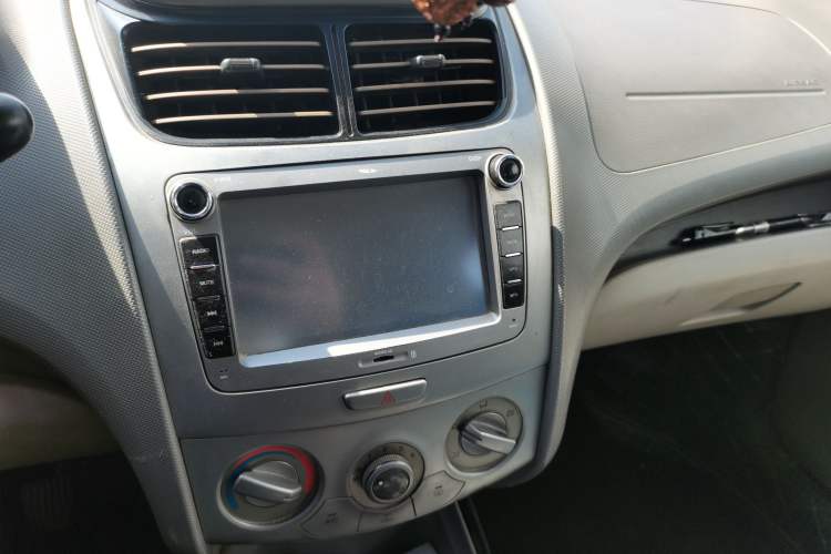 Used Chevrolet Sail 2013 Sedan 1.2L Manual Fashionable Happiness Edition Audio And AC Panel