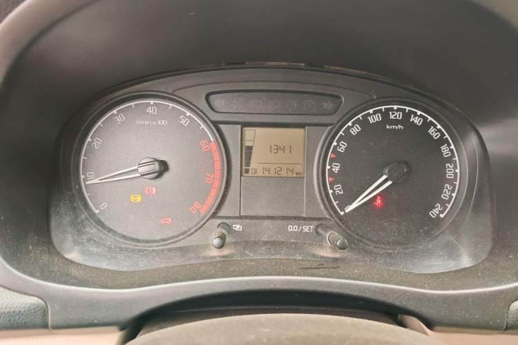 Used Skoda Fabia 2011 1.4L Manual Crystal Edition
