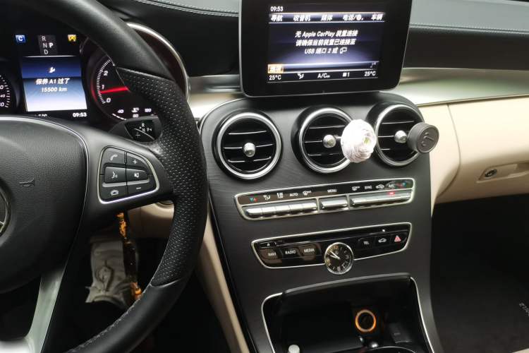 Used Mercedes-Benz C-Class 2017 Facelift C 200 L
