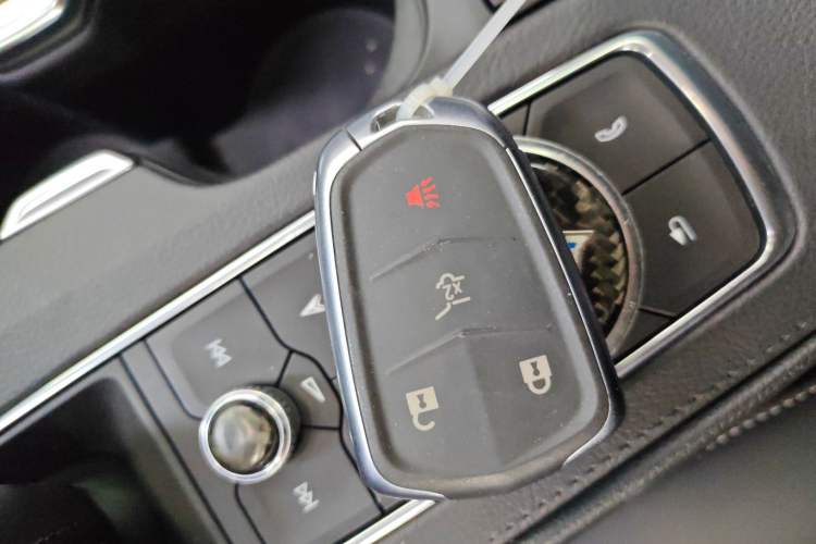 Used Cadillac XT4 2018 28T Two-Wheel Drive Leading Version