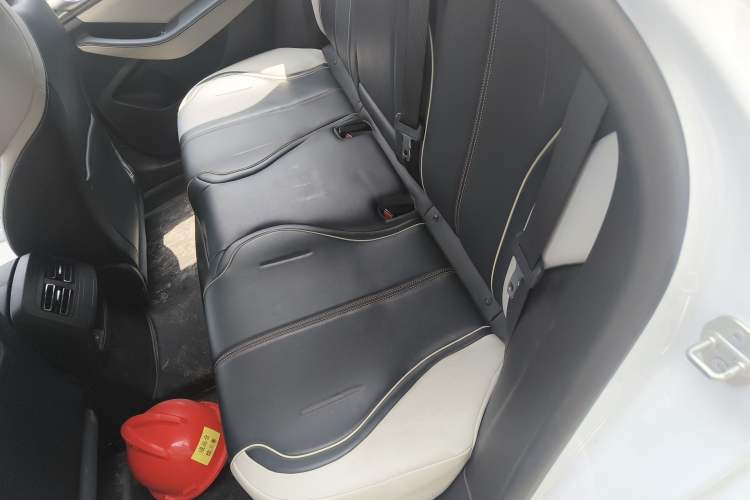 Used BYD Qin PLUS 2021 EV 400KM Luxury Model
