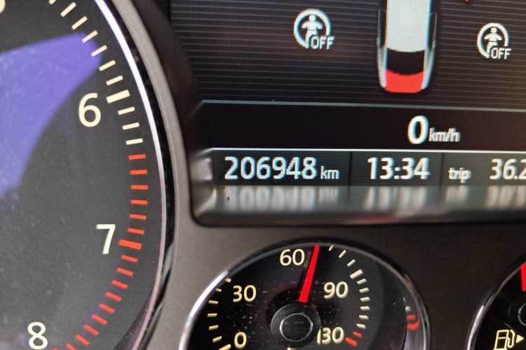 Used Volkswagen Phaeton 2011 3.6L V6 5-Seater Extended Comfort Version